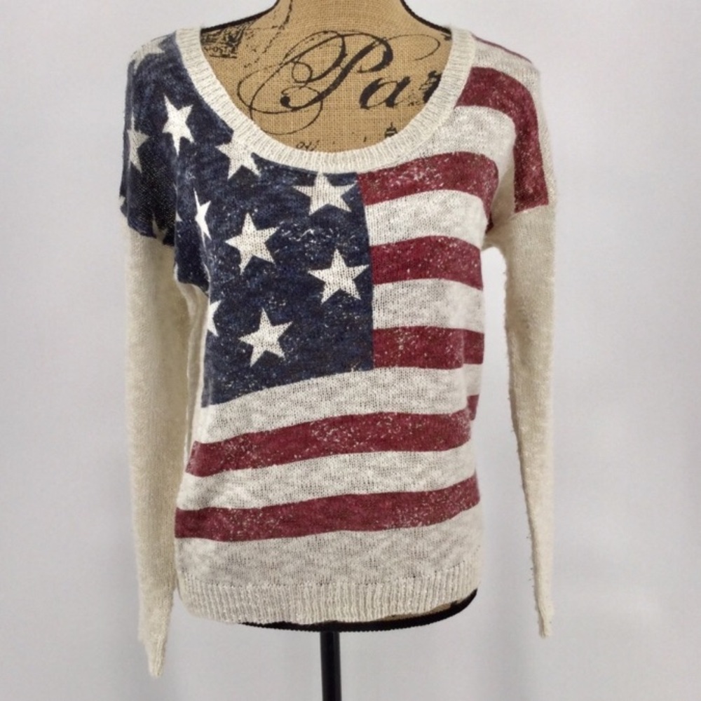 USA Flag Lightweight Scoopneck Knit Top Size M